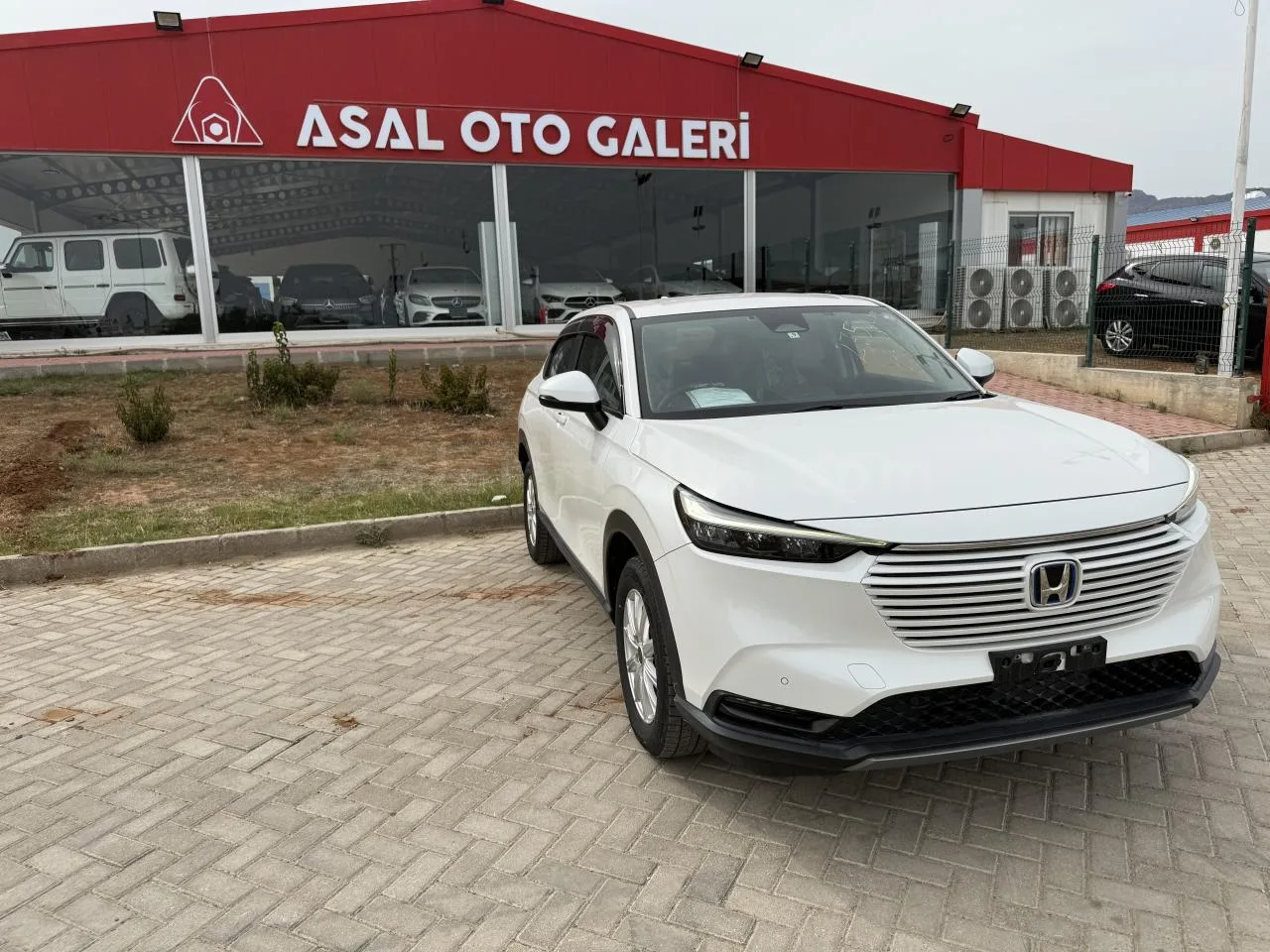2022 Honda Vezel 1.5 i-VTEC Hybrid Automatic HYBRID AUTOMATIC Lefkoşa İlan görseli - GalerimPlus