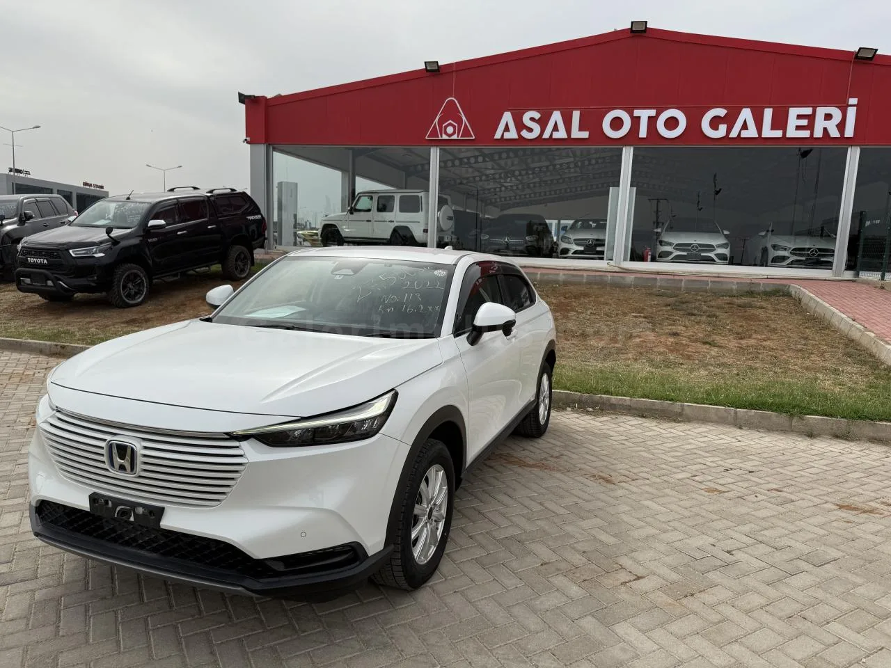 2022 Model Otomatik Honda Vezel 1.5 i-VTEC Hybrid Automatic Lefkoşa Satılık İkinci El | GalerimPlus - Thumbnail 3
