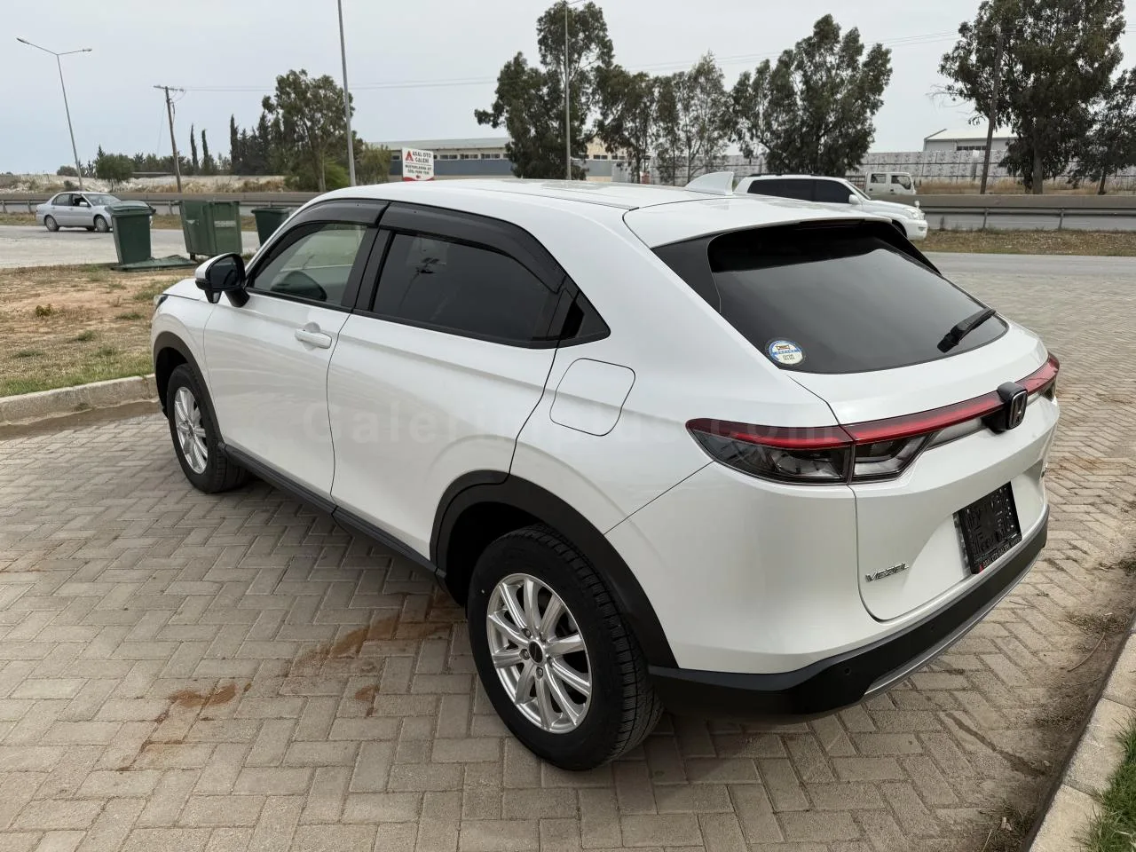 2022 Model Otomatik Honda Vezel 1.5 i-VTEC Hybrid Automatic Lefkoşa Satılık İkinci El | GalerimPlus - Thumbnail 4