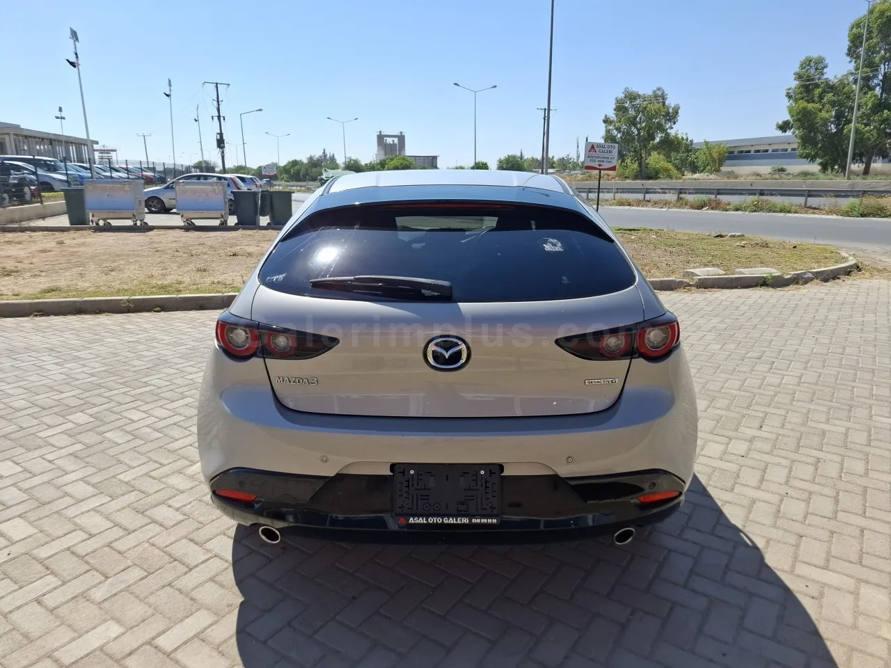 2023 Model Otomatik Mazda 3 1.5 SkyActive-G Lefkoşa Satılık İkinci El | GalerimPlus - Thumbnail 6