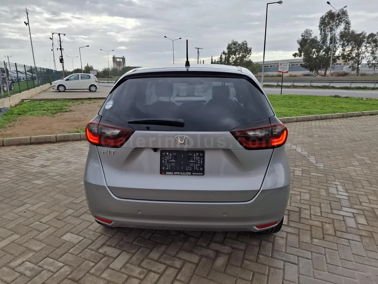 2022 Model Otomatik Honda Fit 1.3 Lefkoşa Satılık İkinci El | GalerimPlus - Thumbnail 6