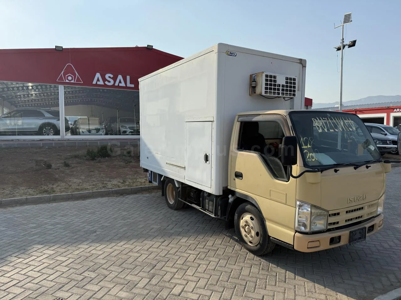 2009 Model Otomatik Kamyon & Kamyonet Isuzu Elf Lefkoşa Satılık İkinci El | GalerimPlus - Thumbnail 3