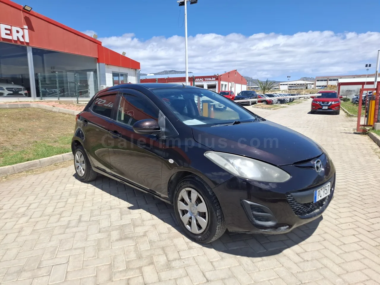 2012 Model Otomatik Mazda Demio 1.3 16V Lefkoşa Satılık İkinci El | GalerimPlus - Thumbnail 3