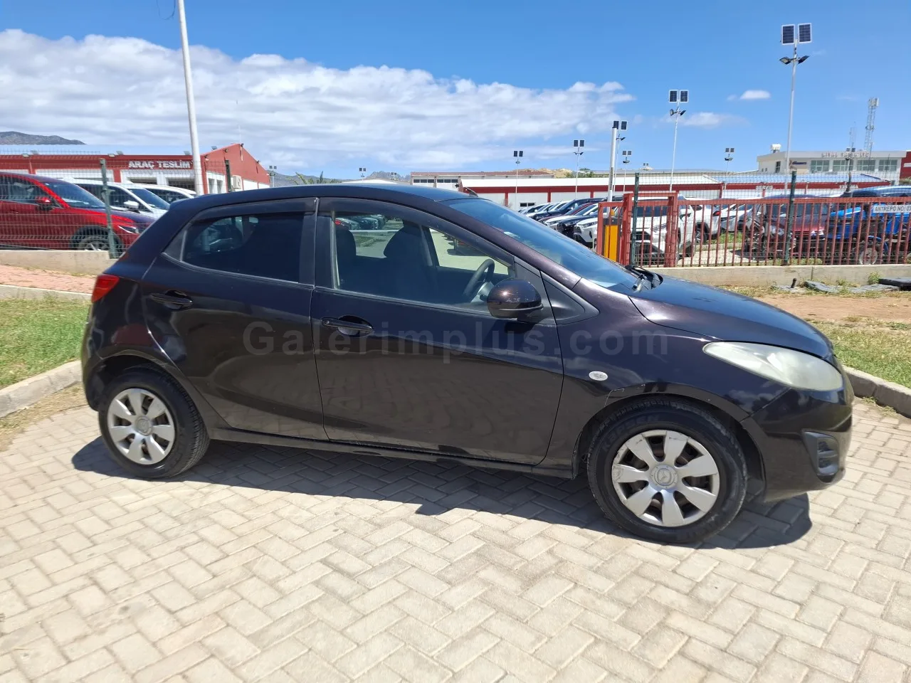 2012 Model Otomatik Mazda Demio 1.3 16V Lefkoşa Satılık İkinci El | GalerimPlus - Thumbnail 4