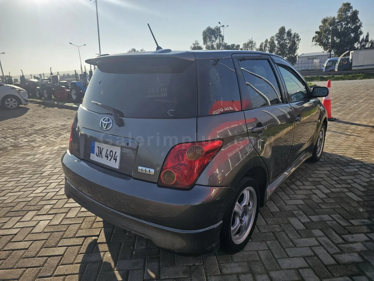 2004 Model Otomatik Toyota Ist 1.5i Lefkoşa Satılık İkinci El | GalerimPlus - Thumbnail 5