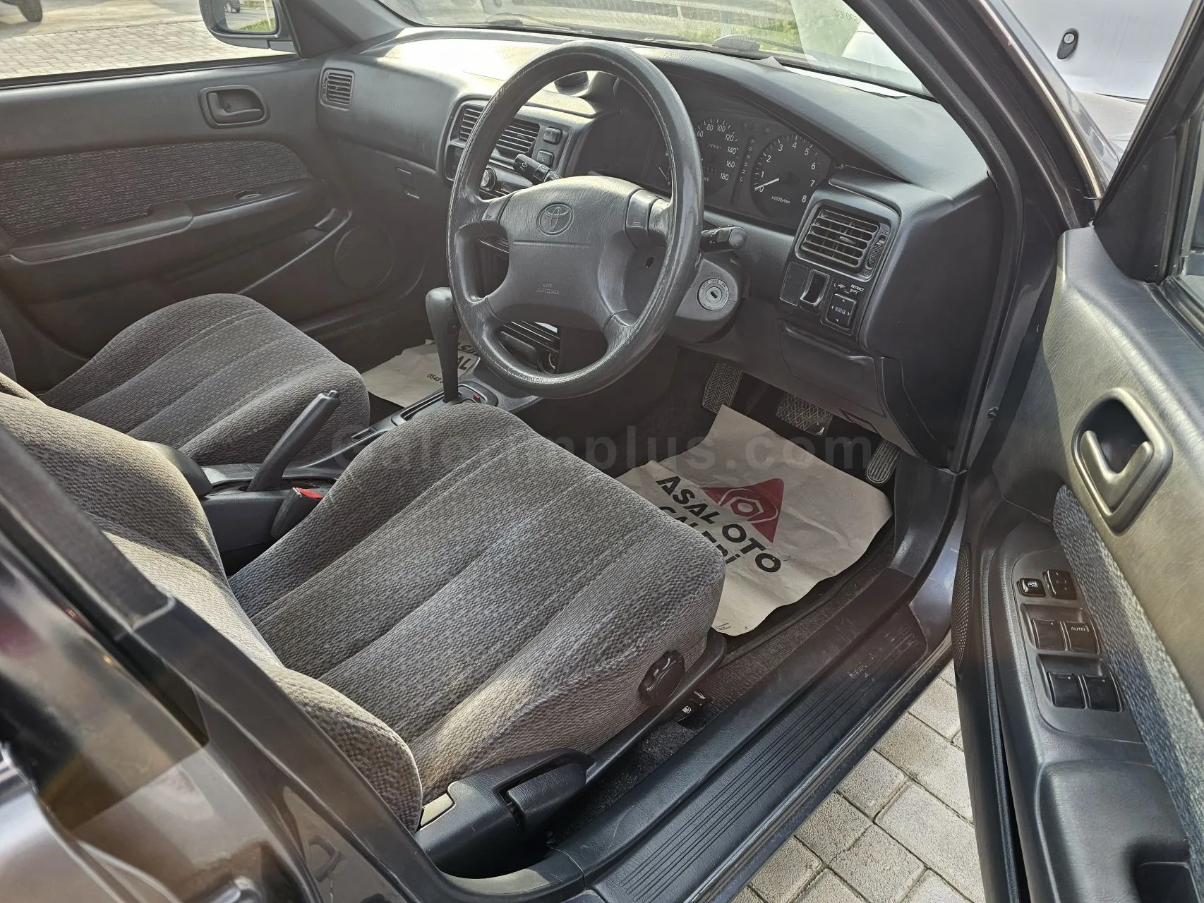 1996 Model Otomatik Toyota Corolla 1.5 Lefkoşa Satılık İkinci El | GalerimPlus - Thumbnail 4