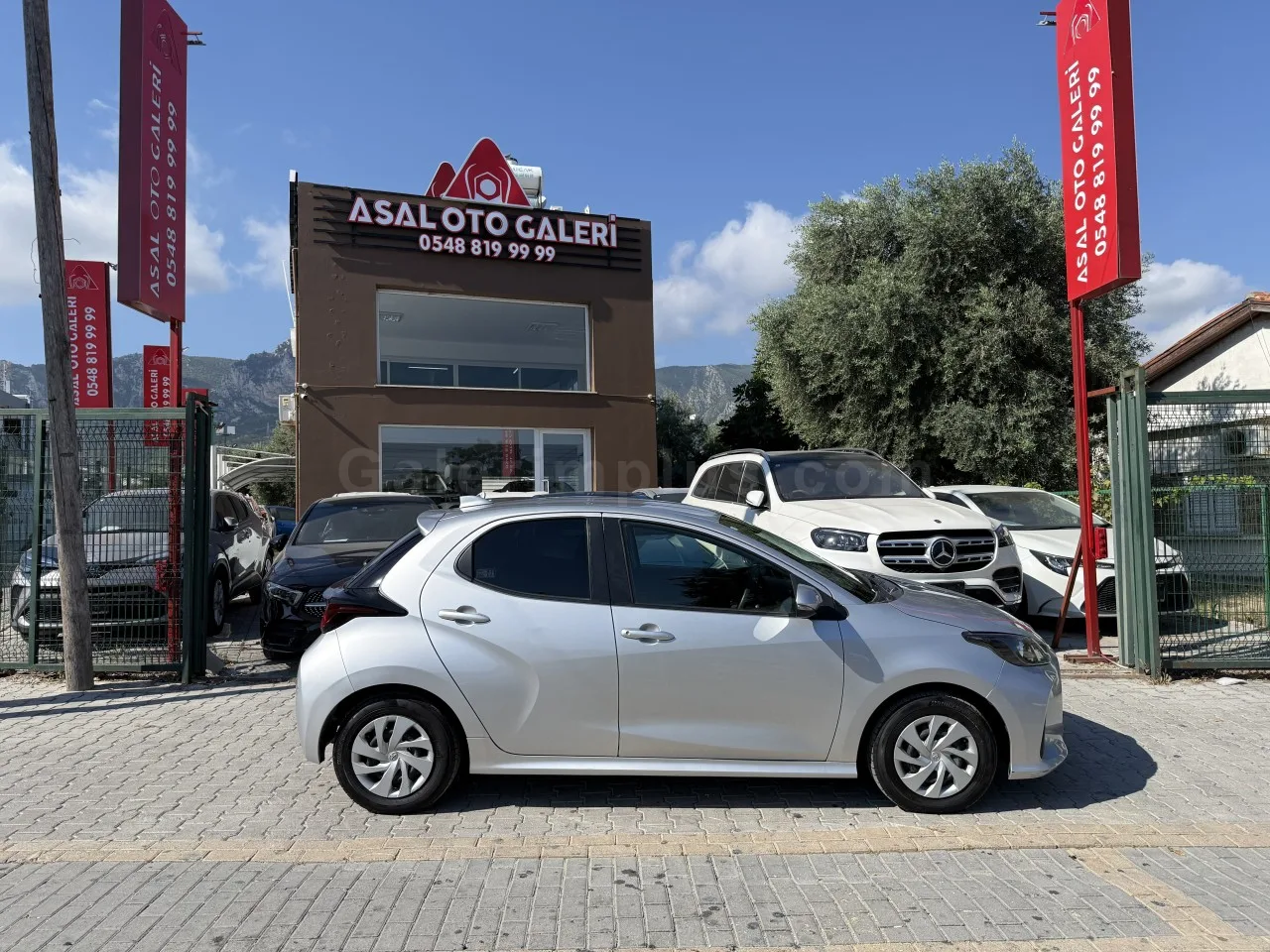 2021 Model Otomatik Toyota Yaris 1.0 Girne Satılık İkinci El | GalerimPlus - Thumbnail 4