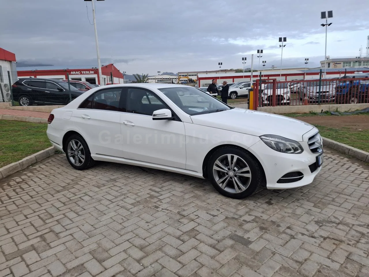 2014 Model Otomatik Mercedes-Benz E Serisi E 250 Lefkoşa Satılık İkinci El | GalerimPlus - Thumbnail 2