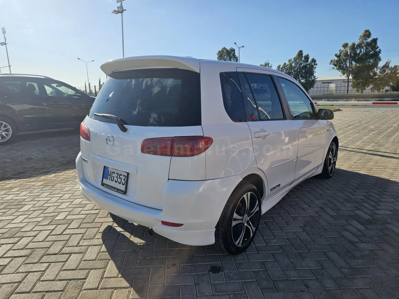 2002 Model Otomatik Mazda Demio 1.5 Lefkoşa Satılık İkinci El | GalerimPlus - Thumbnail 4