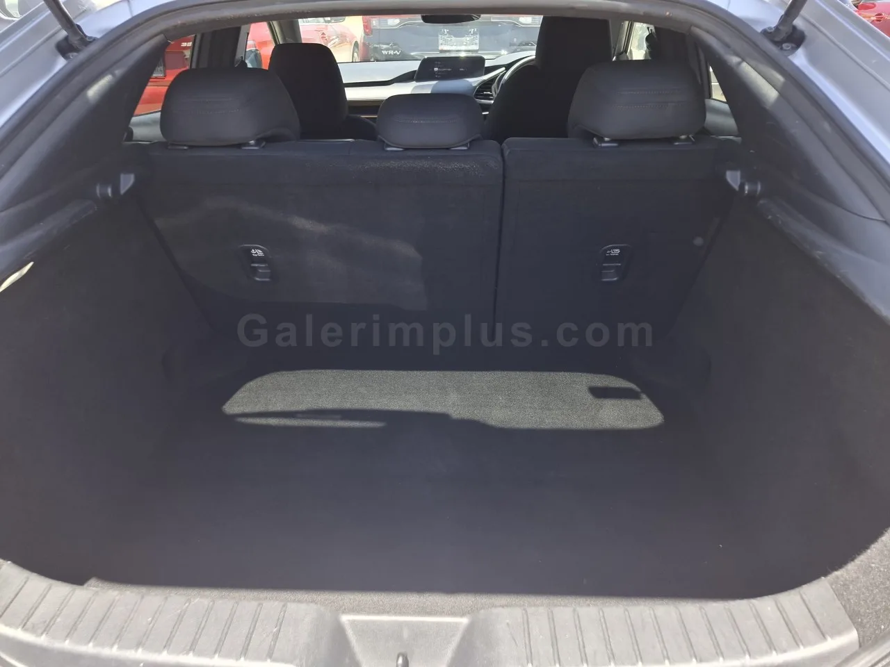 2022 Model Otomatik Mazda 3 1.5 SkyActive-G İskele Satılık İkinci El | GalerimPlus - Thumbnail 7