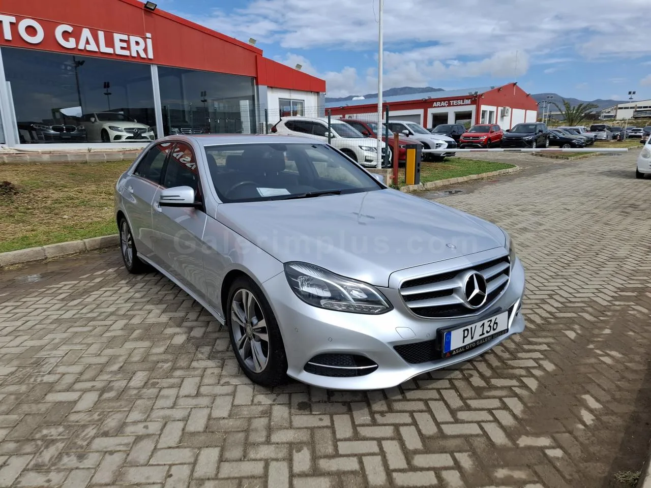 2014 Model Otomatik Mercedes-Benz E Serisi E 220 d Lefkoşa Satılık İkinci El | GalerimPlus - Thumbnail 3