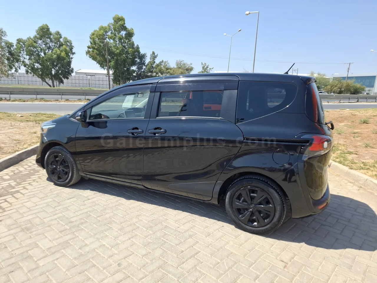 2021 Model Otomatik Toyota Sienta 1.5 Hybrid CVT Lefkoşa Satılık İkinci El | GalerimPlus - Thumbnail 8