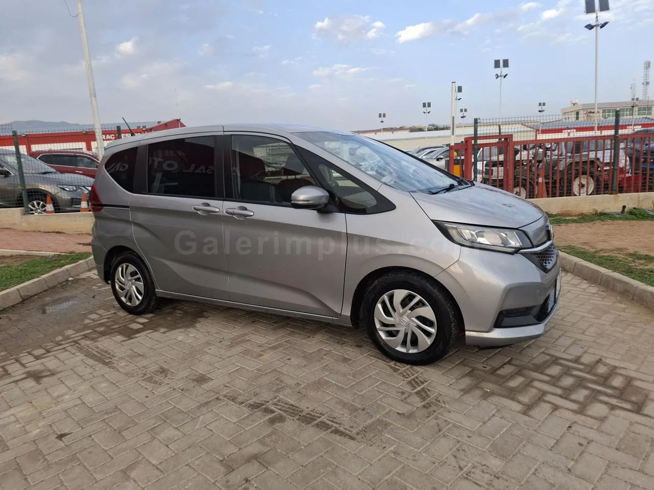2022 Model Otomatik Honda Freed Lefkoşa Satılık İkinci El | GalerimPlus - Thumbnail 2