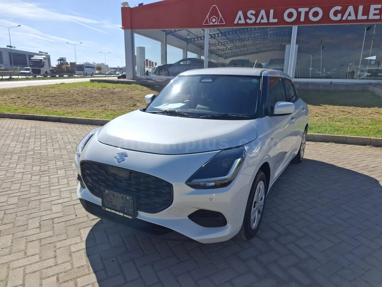 2024 Suzuki Swift 1.2 GASOLINE AUTOMATIC Lefkoşa İlan görseli - GalerimPlus