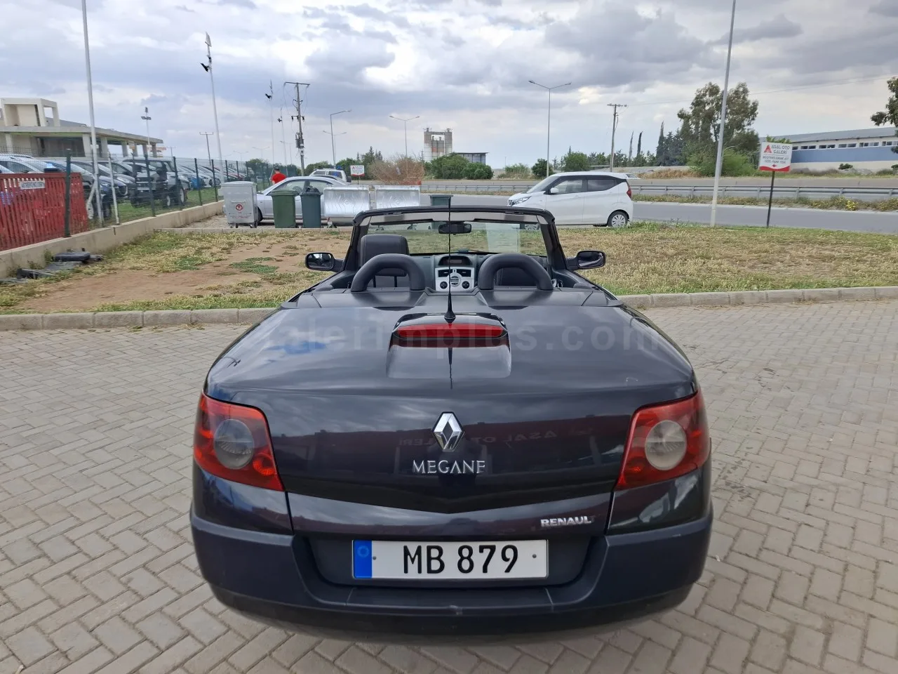 2007 Model Düz Renault Megane 1.6 Cabrio Lefkoşa Satılık İkinci El | GalerimPlus - Thumbnail 6