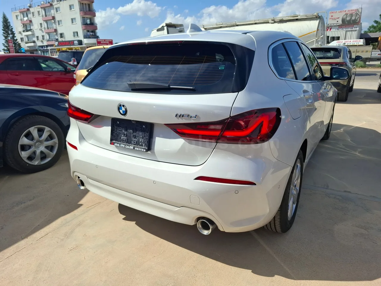 2022 Model Otomatik BMW 1 Serisi 118d İskele Satılık İkinci El | GalerimPlus - Thumbnail 4