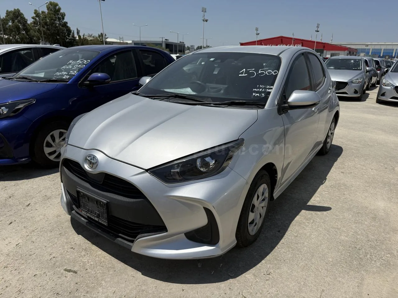 2021 Toyota Yaris 1.0 GASOLINE AUTOMATIC Lefkoşa İlan görseli - GalerimPlus