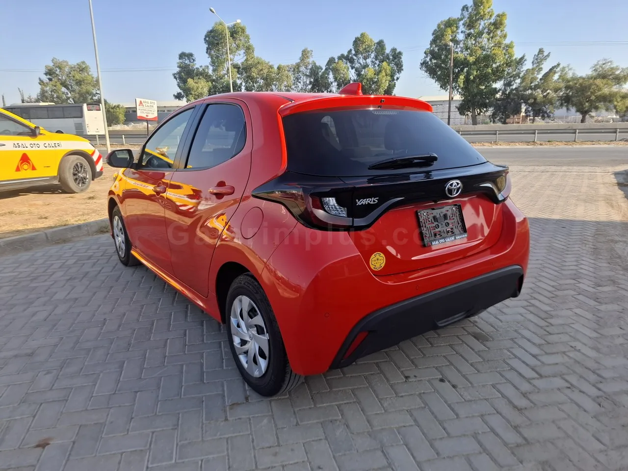 2021 Model Otomatik Toyota Yaris 1.5 Lefkoşa Satılık İkinci El | GalerimPlus - Thumbnail 7