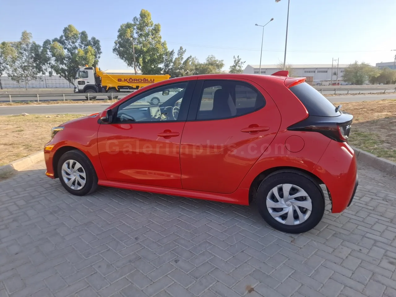 2021 Model Otomatik Toyota Yaris 1.5 Lefkoşa Satılık İkinci El | GalerimPlus - Thumbnail 8