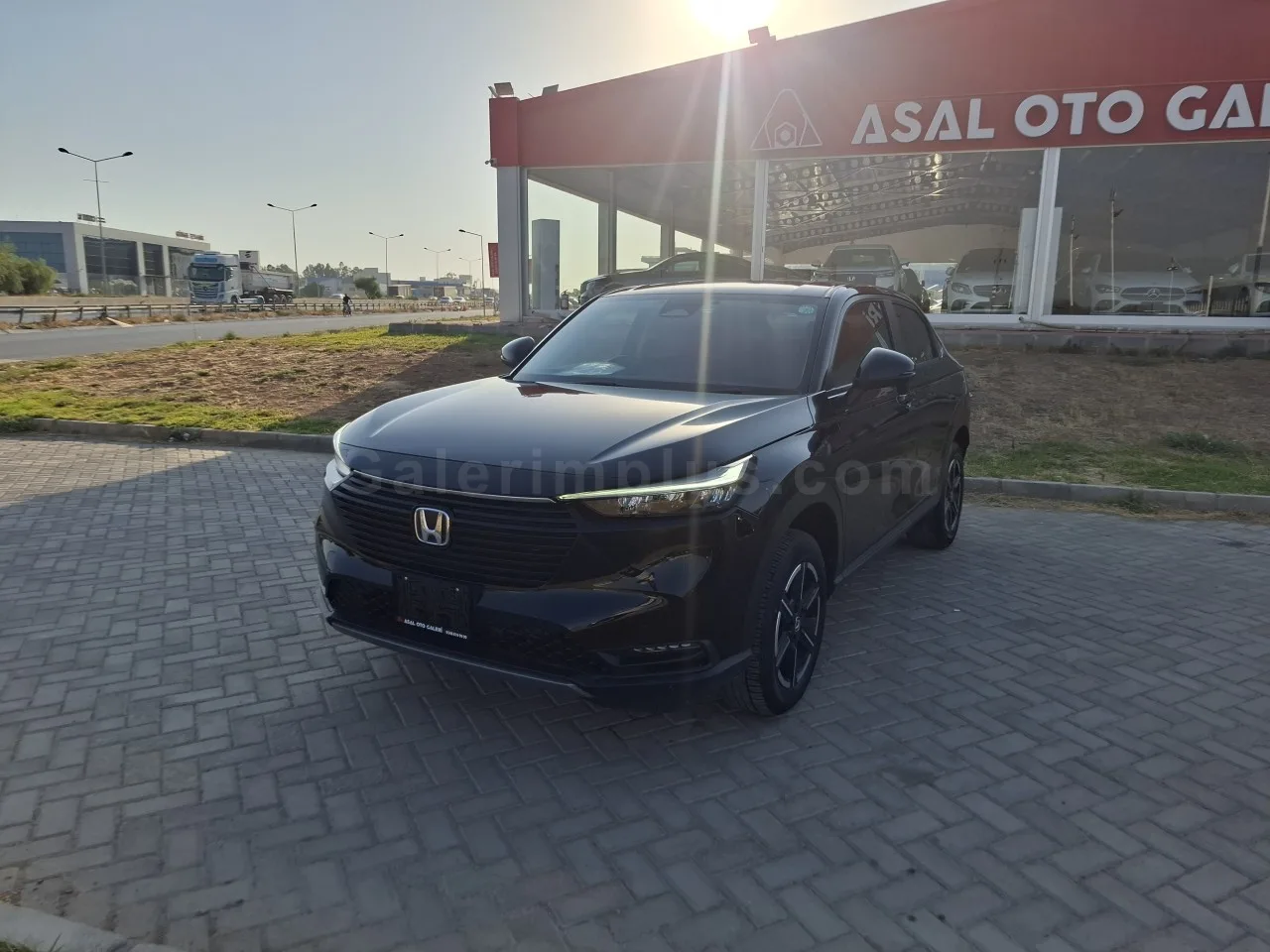 2023 Honda Vezel 1.5 i-VTEC Hybrid Automatic HYBRID AUTOMATIC Lefkoşa İlan görseli - GalerimPlus