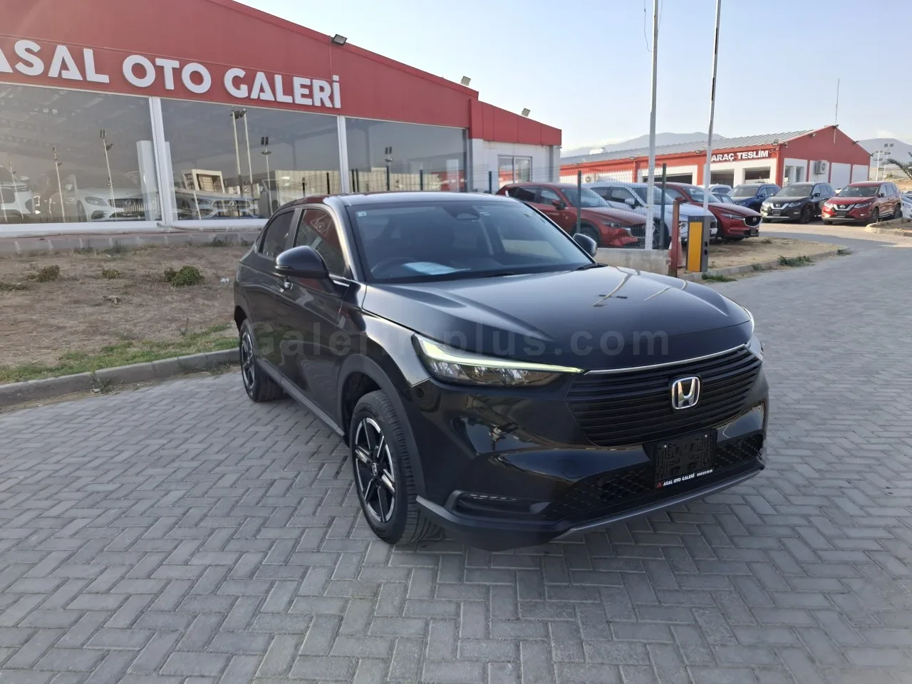 2023 Model Otomatik Honda Vezel 1.5 i-VTEC Hybrid Automatic Lefkoşa Satılık İkinci El | GalerimPlus - Thumbnail 3