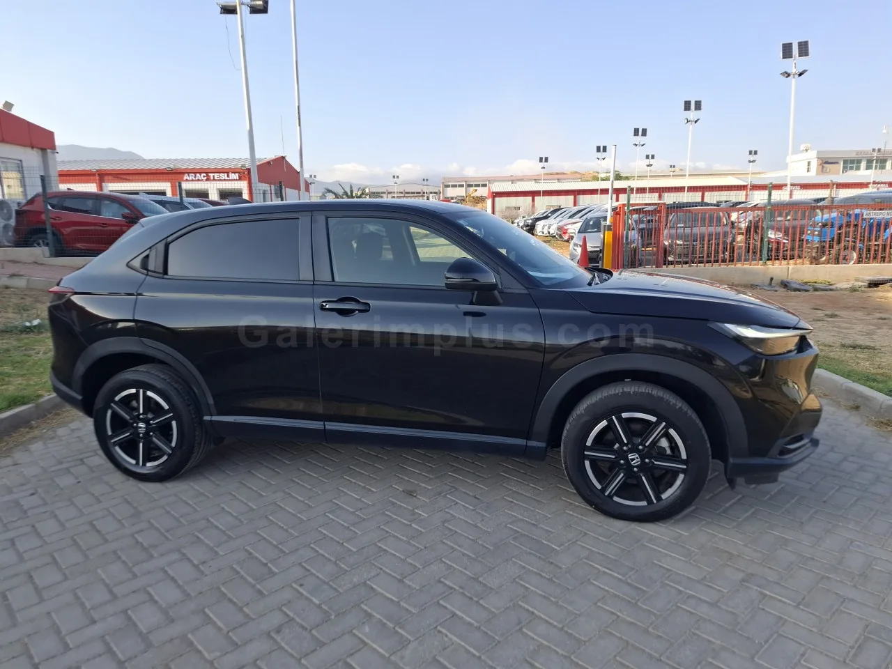 2023 Model Otomatik Honda Vezel 1.5 i-VTEC Hybrid Automatic Lefkoşa Satılık İkinci El | GalerimPlus - Thumbnail 4