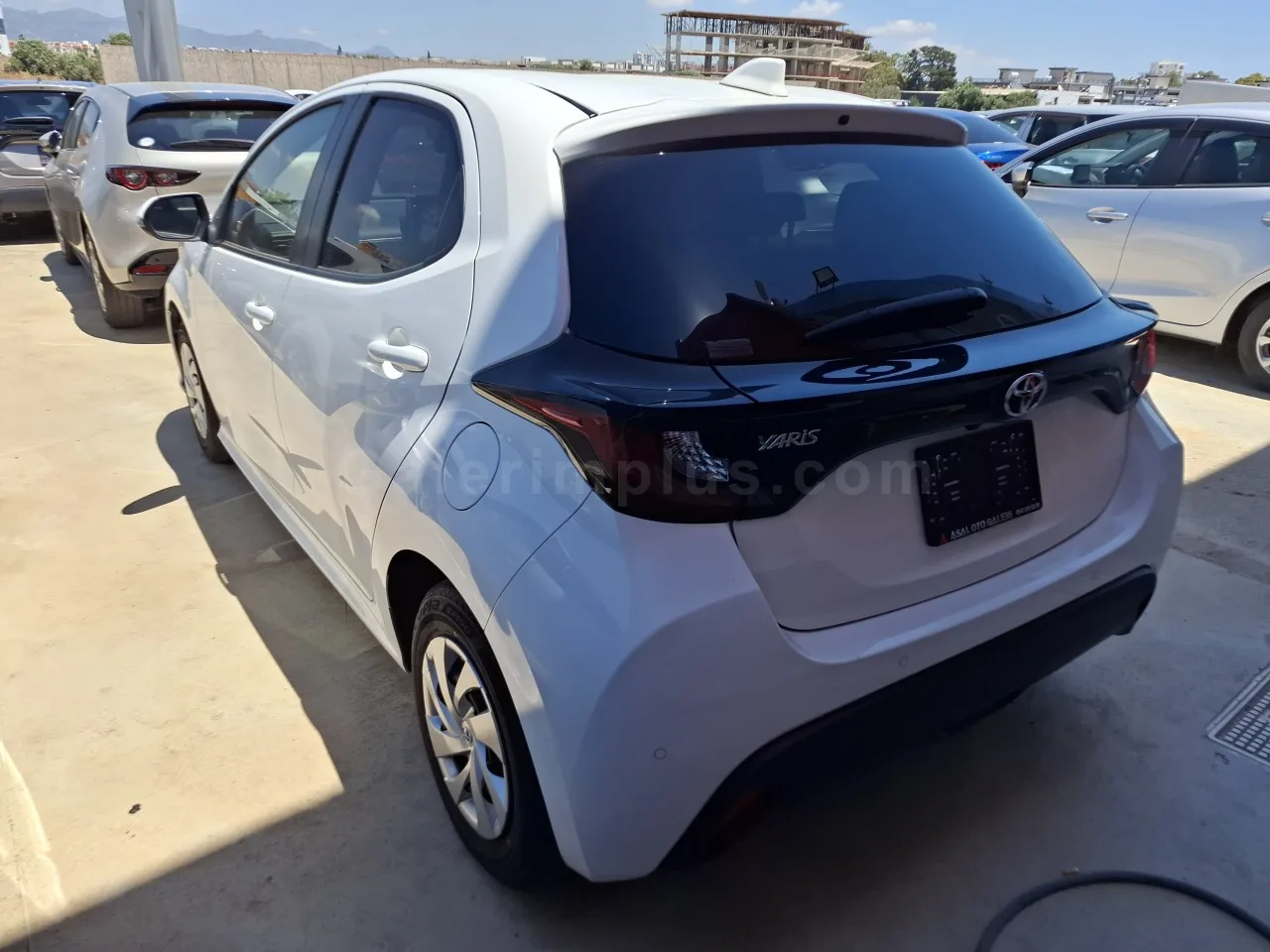 2022 Model Otomatik Toyota Yaris 1.0 İskele Satılık İkinci El | GalerimPlus - Thumbnail 6