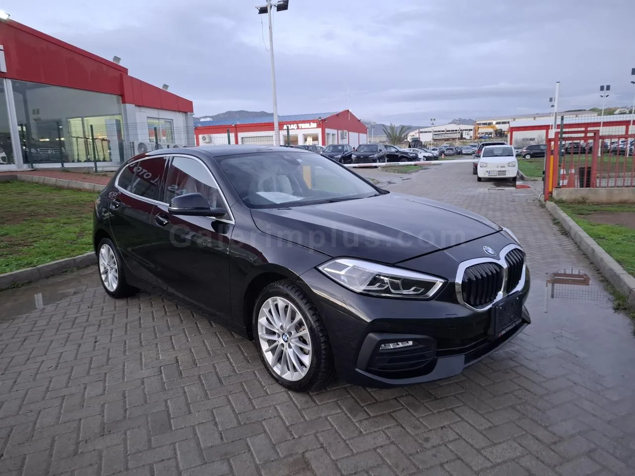 2023 Model Otomatik BMW 1 Serisi 118d Lefkoşa Satılık İkinci El | GalerimPlus - Thumbnail 3