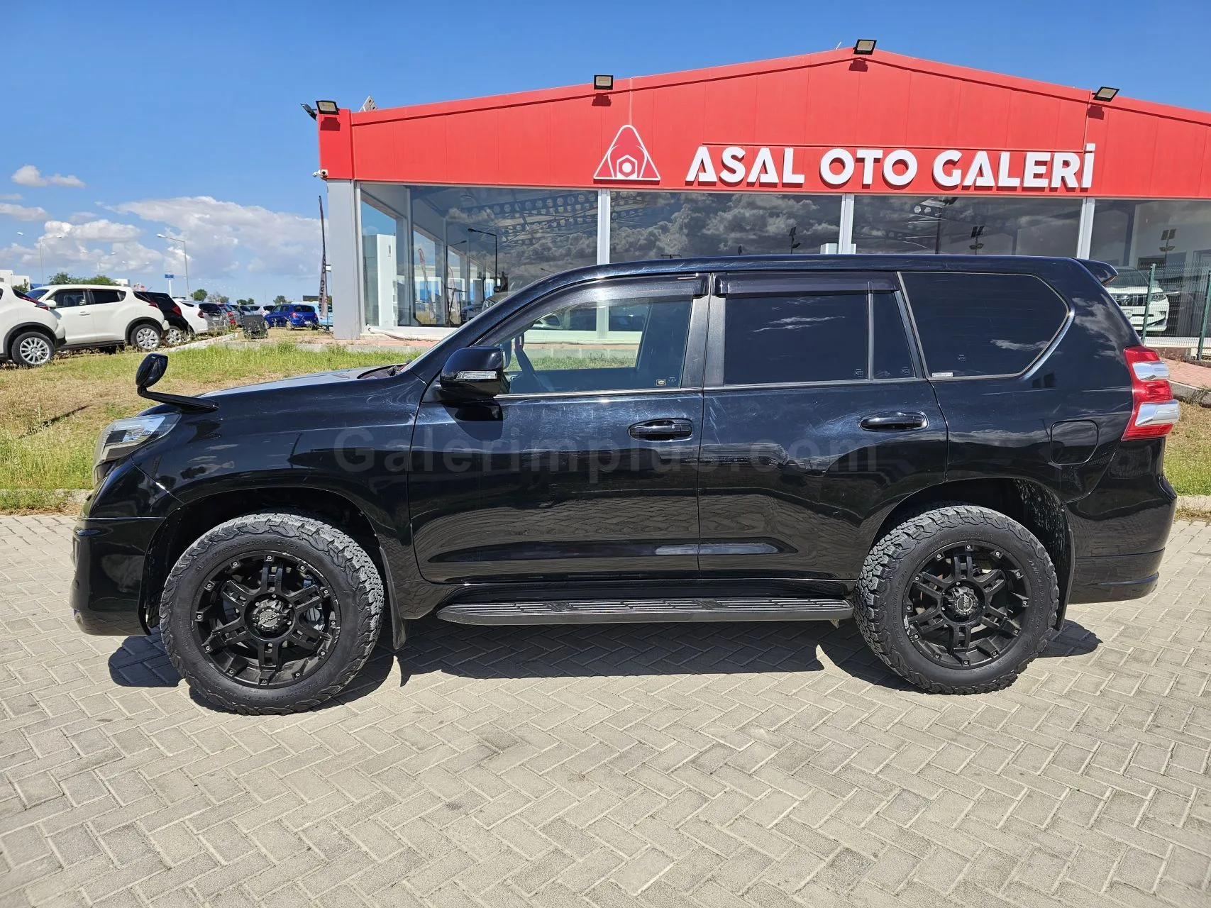 2015 Model Otomatik Toyota Land Cruiser 2.8 D-4D Prado Lefkoşa Satılık İkinci El | GalerimPlus - Thumbnail 3