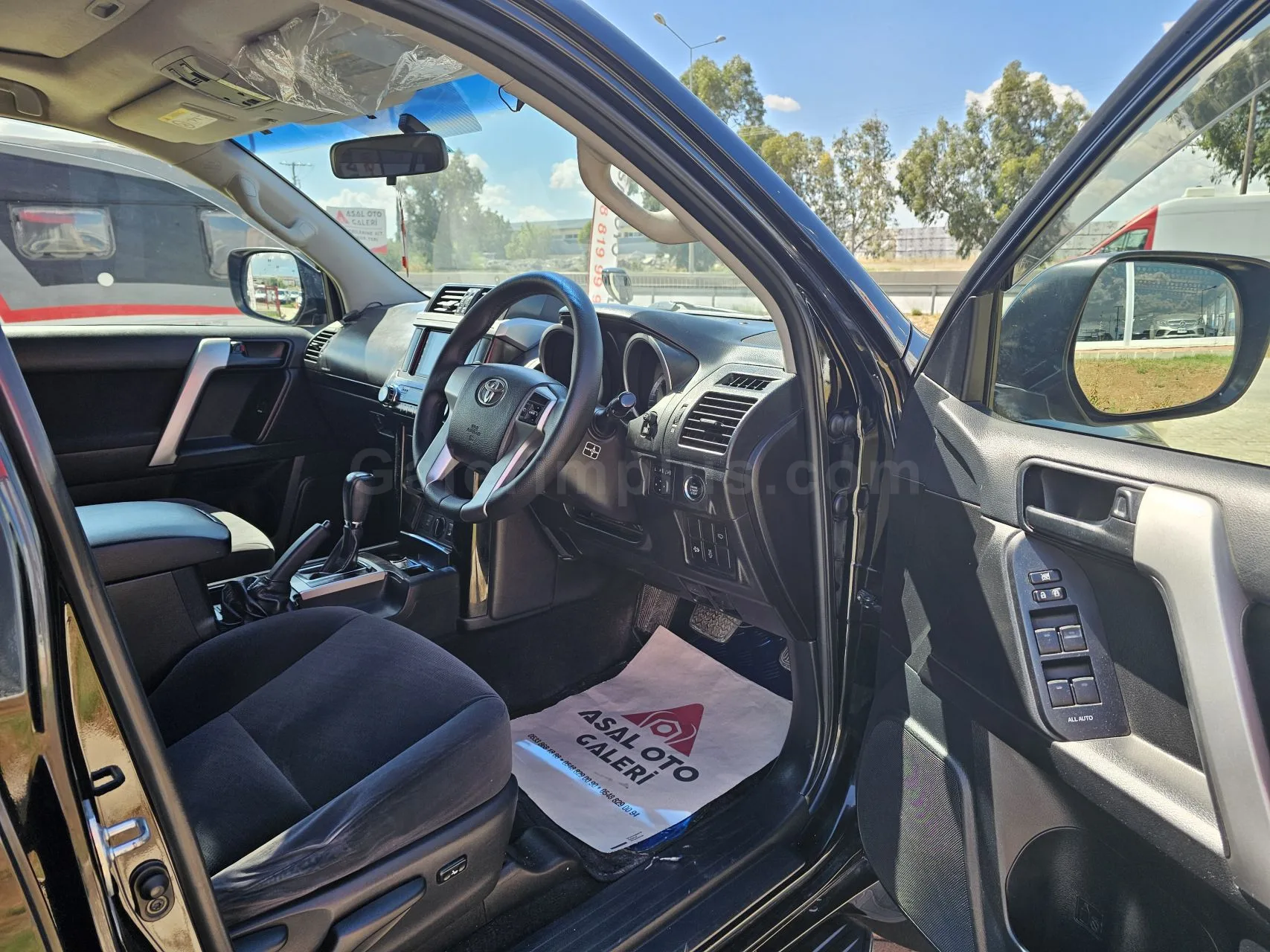 2015 Model Otomatik Toyota Land Cruiser 2.8 D-4D Prado Lefkoşa Satılık İkinci El | GalerimPlus - Thumbnail 6