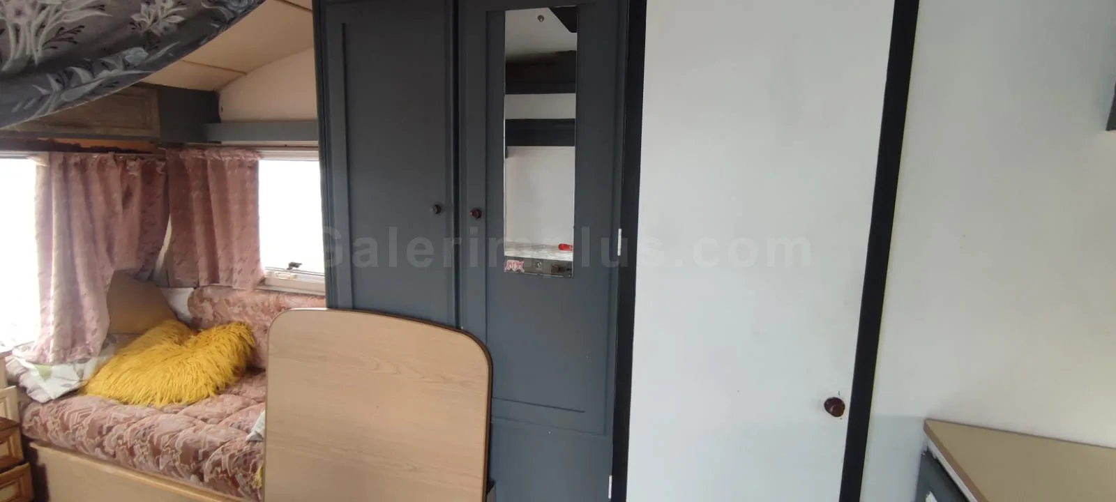 Model Çekme Karavan Avondaee Lefkoşa Satılık İkinci El | GalerimPlus - Thumbnail 4