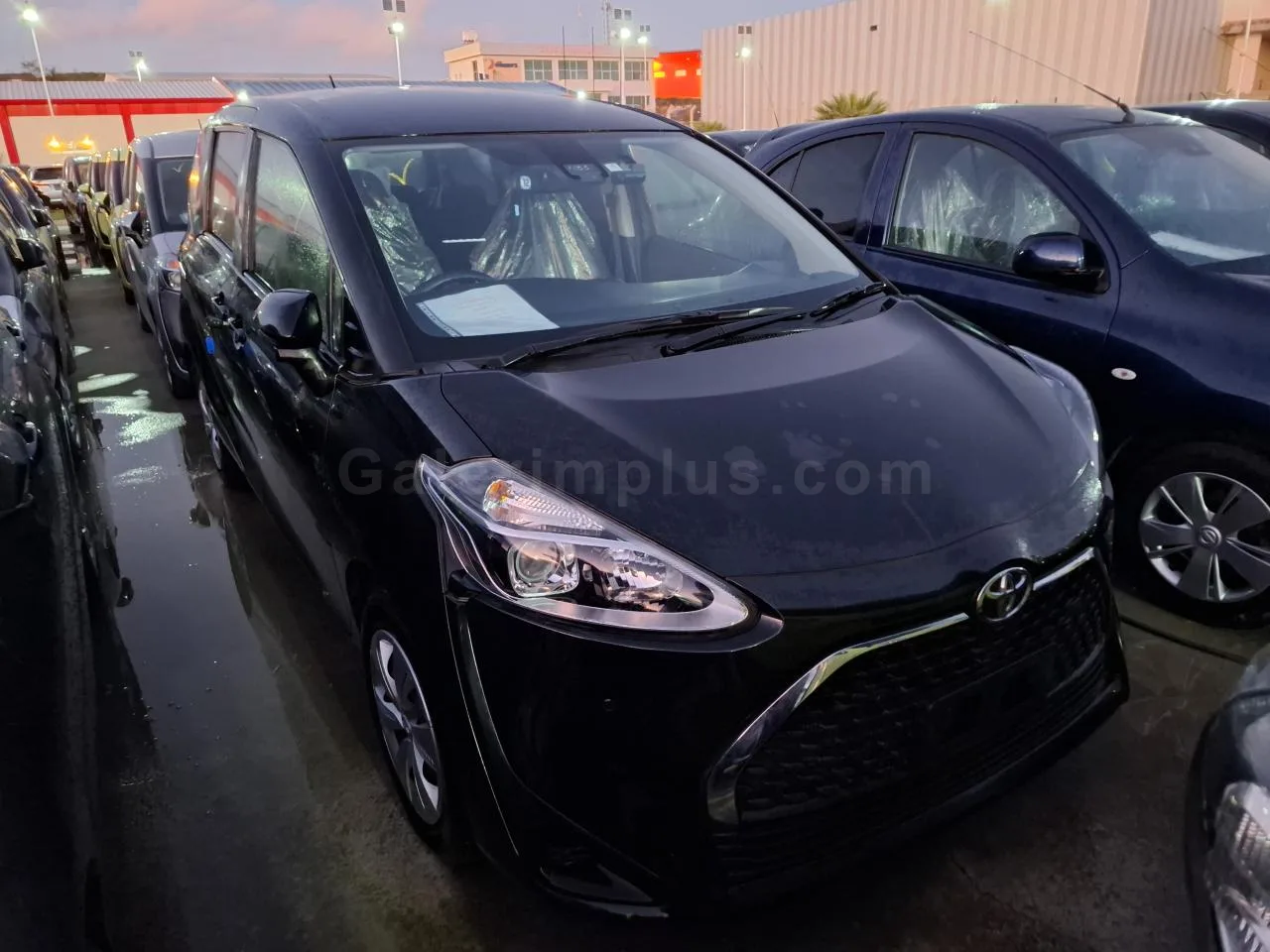 2021 Toyota Sienta 1.5 CVT-i GASOLINE AUTOMATIC Lefkoşa İlan görseli - GalerimPlus