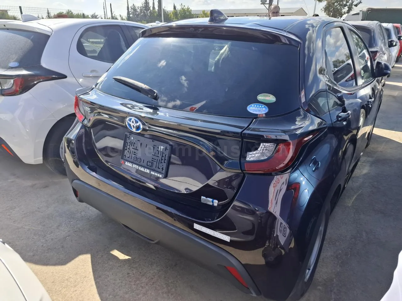 2021 Model Otomatik Toyota Yaris 1.5 Hybrid Lefkoşa Satılık İkinci El | GalerimPlus - Thumbnail 4
