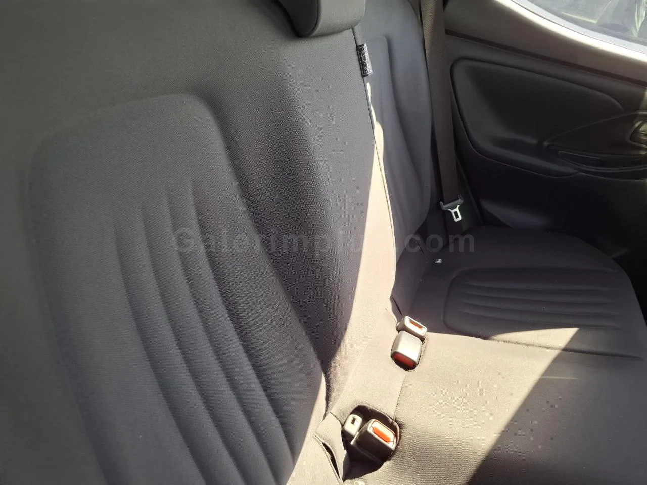 2021 Model Otomatik Toyota Yaris 1.5 Hybrid Lefkoşa Satılık İkinci El | GalerimPlus - Thumbnail 8