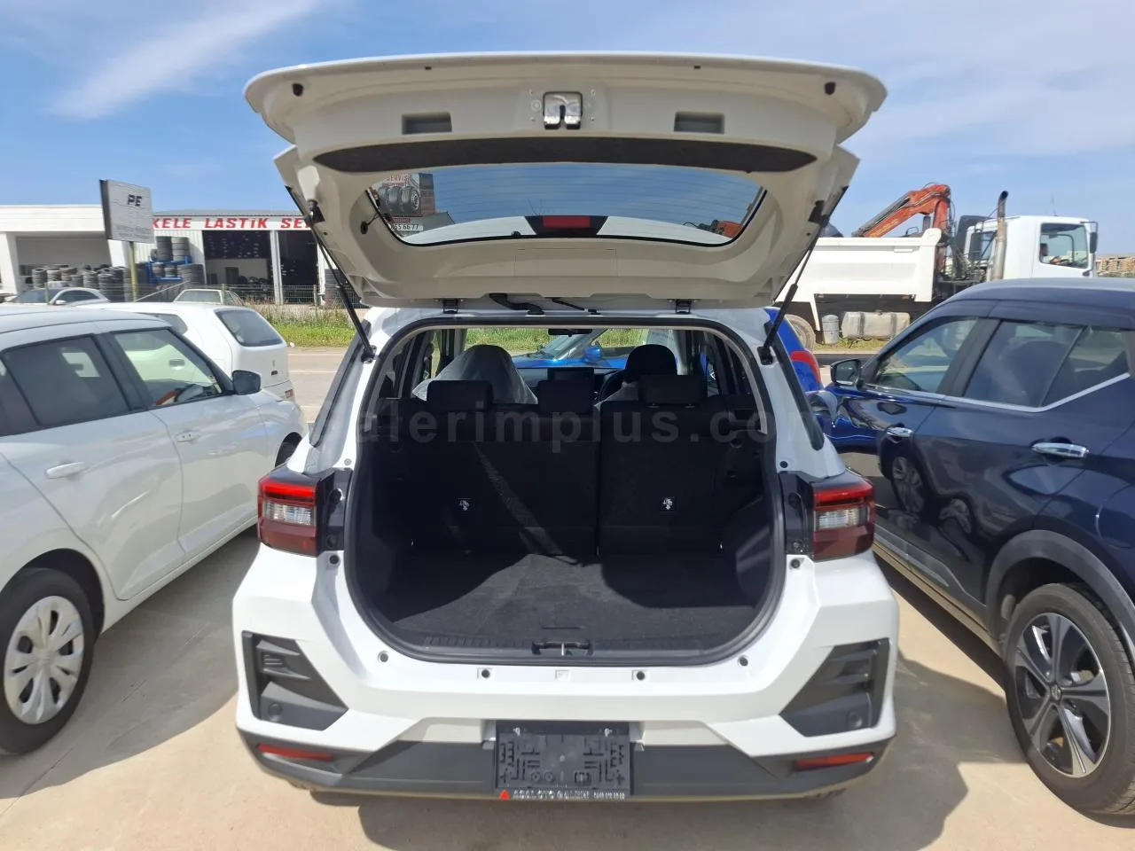 2023 Model Otomatik Daihatsu Rocky İskele Satılık İkinci El | GalerimPlus - Thumbnail 8