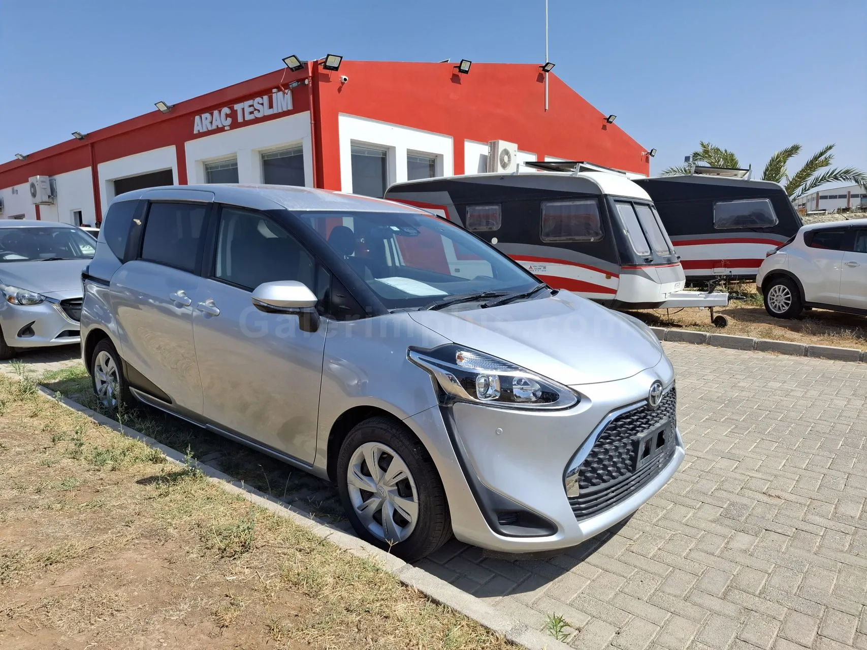 2020 Toyota Sienta 1.5 CVT-i GASOLINE AUTOMATIC Lefkoşa İlan görseli - GalerimPlus