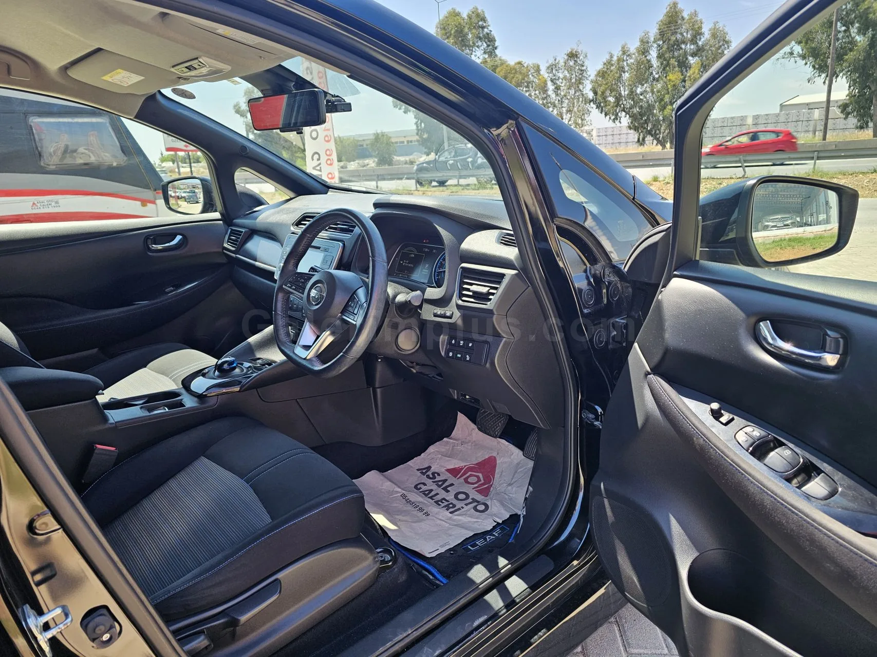 2019 Model Otomatik Nissan Leaf 40 kWh Lefkoşa Satılık İkinci El | GalerimPlus - Thumbnail 6