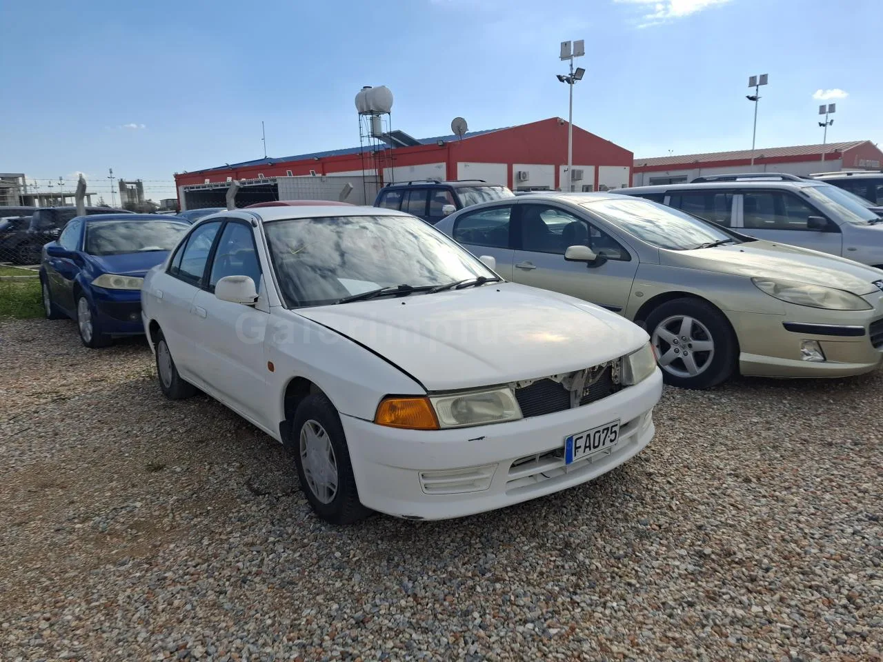 1998 Model Otomatik Mitsubishi Lancer 1.5 Lefkoşa Satılık İkinci El | GalerimPlus - Thumbnail 2
