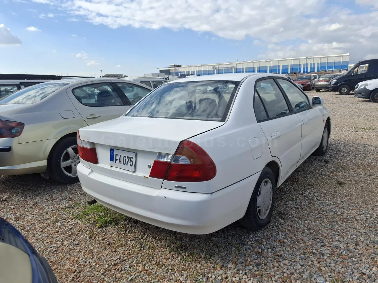 1998 Model Otomatik Mitsubishi Lancer 1.5 Lefkoşa Satılık İkinci El | GalerimPlus - Thumbnail 3