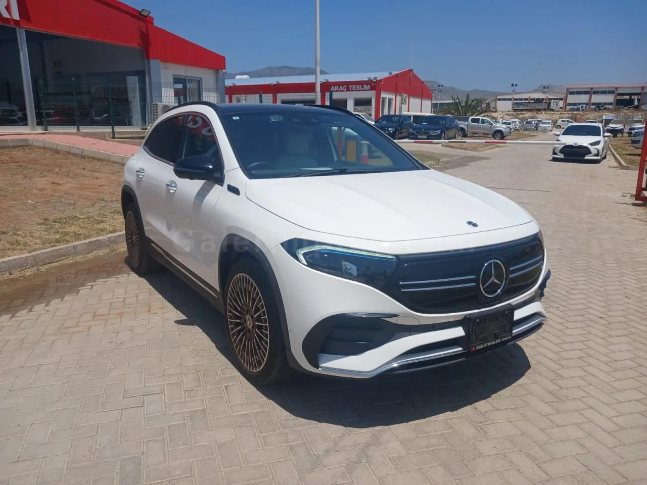 2021 Model Otomatik Mercedes - Benz EQA 250 Lefkoşa Satılık İkinci El | GalerimPlus - Thumbnail 4