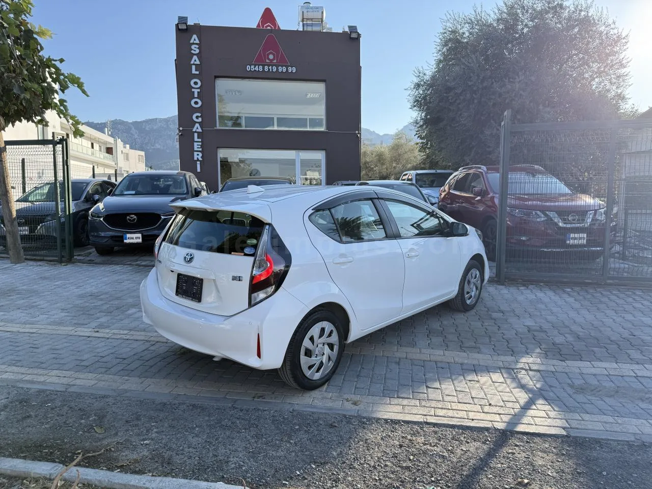 2021 Model Otomatik Toyota Aqua 1.5 Hybrit Girne Satılık İkinci El | GalerimPlus - Thumbnail 5