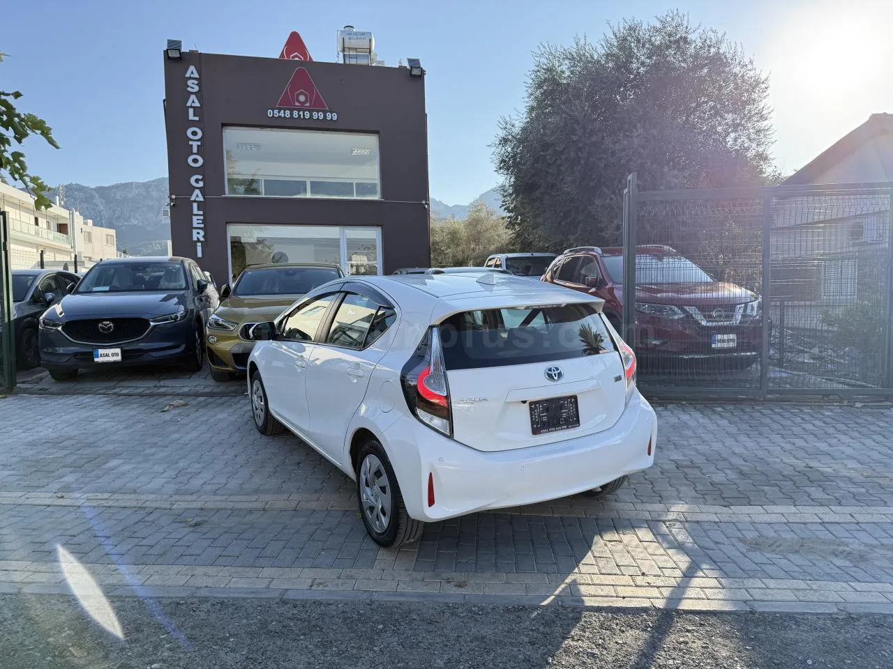 2021 Model Otomatik Toyota Aqua 1.5 Hybrit Girne Satılık İkinci El | GalerimPlus - Thumbnail 6