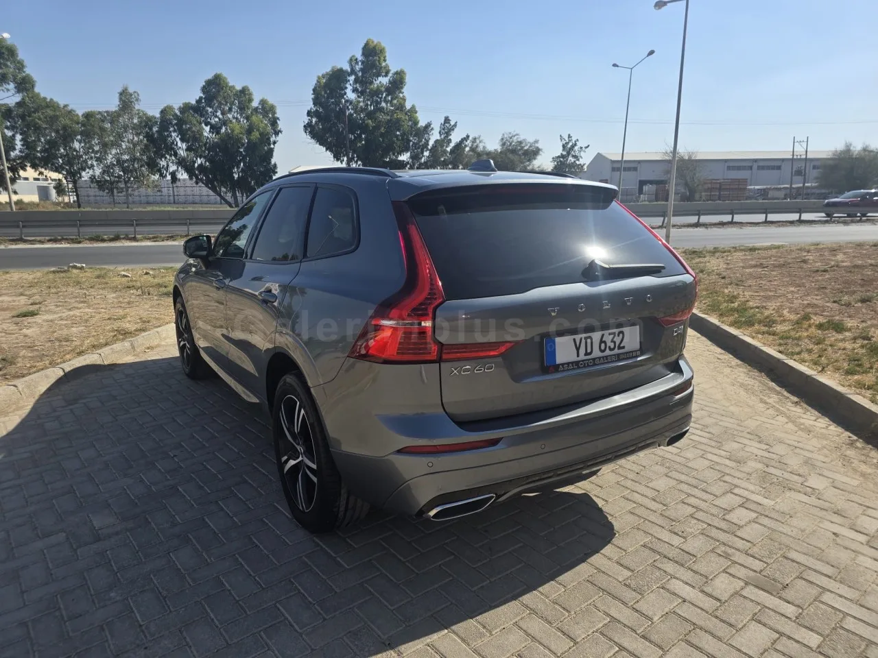 2020 Model Otomatik Volvo XC60 2.0 D4 Lefkoşa Satılık İkinci El | GalerimPlus - Thumbnail 3