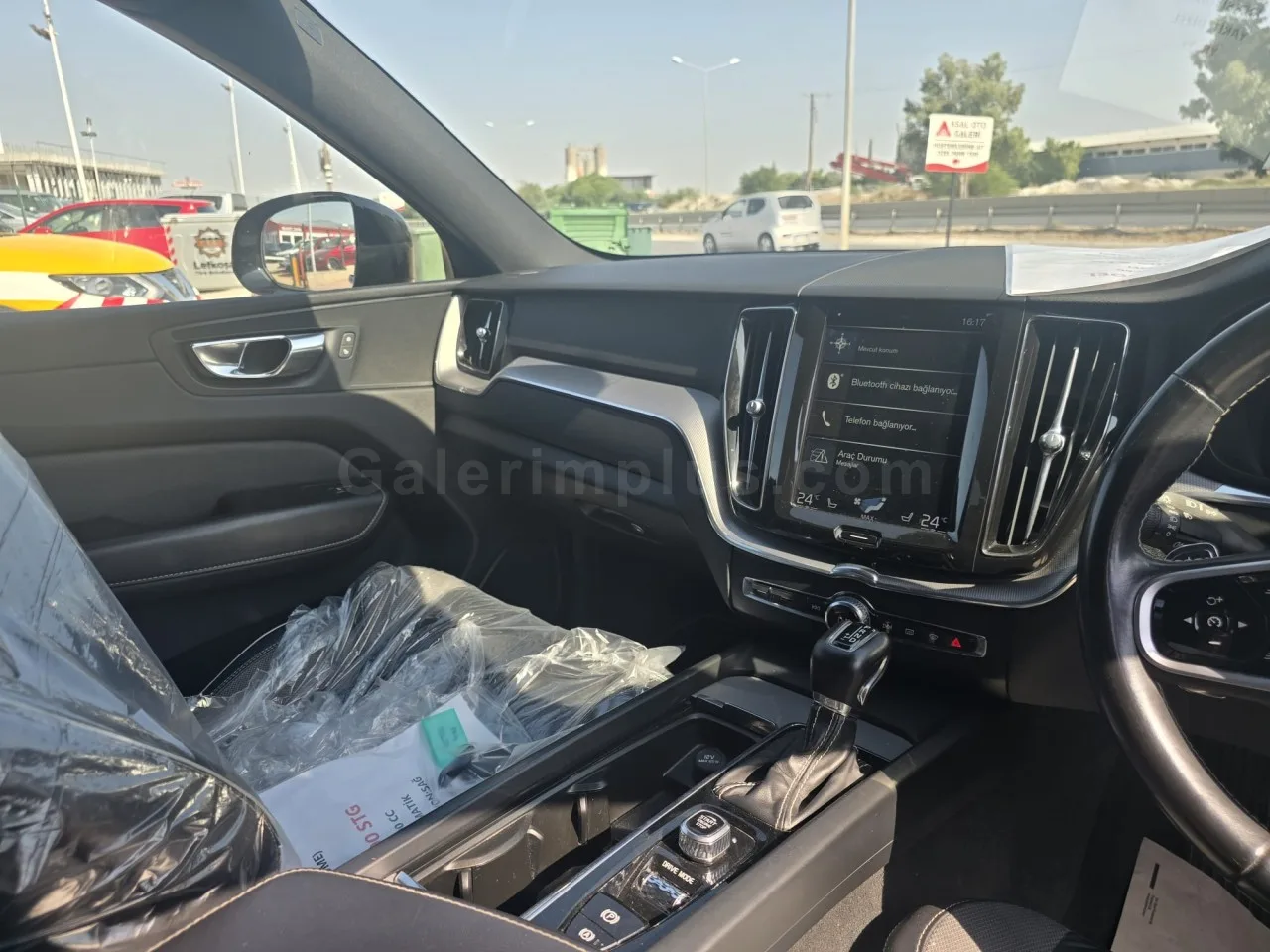 2020 Model Otomatik Volvo XC60 2.0 D4 Lefkoşa Satılık İkinci El | GalerimPlus - Thumbnail 6