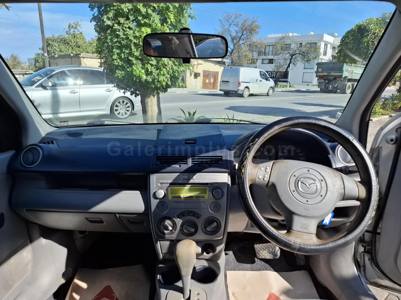 2002 Model Otomatik Mazda Demio 1.3i Lefkoşa Satılık İkinci El | GalerimPlus - Thumbnail 5