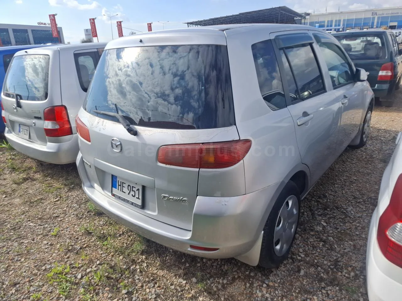 2002 Model Otomatik Mazda Demio 1.3i Lefkoşa Satılık İkinci El | GalerimPlus - Thumbnail 6