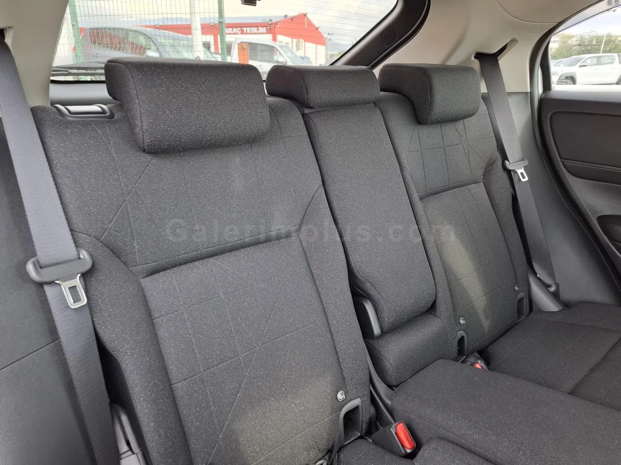 2022 Model Otomatik Honda Vezel 1.5 i-VTEC CVT Lefkoşa Satılık İkinci El | GalerimPlus - Thumbnail 6