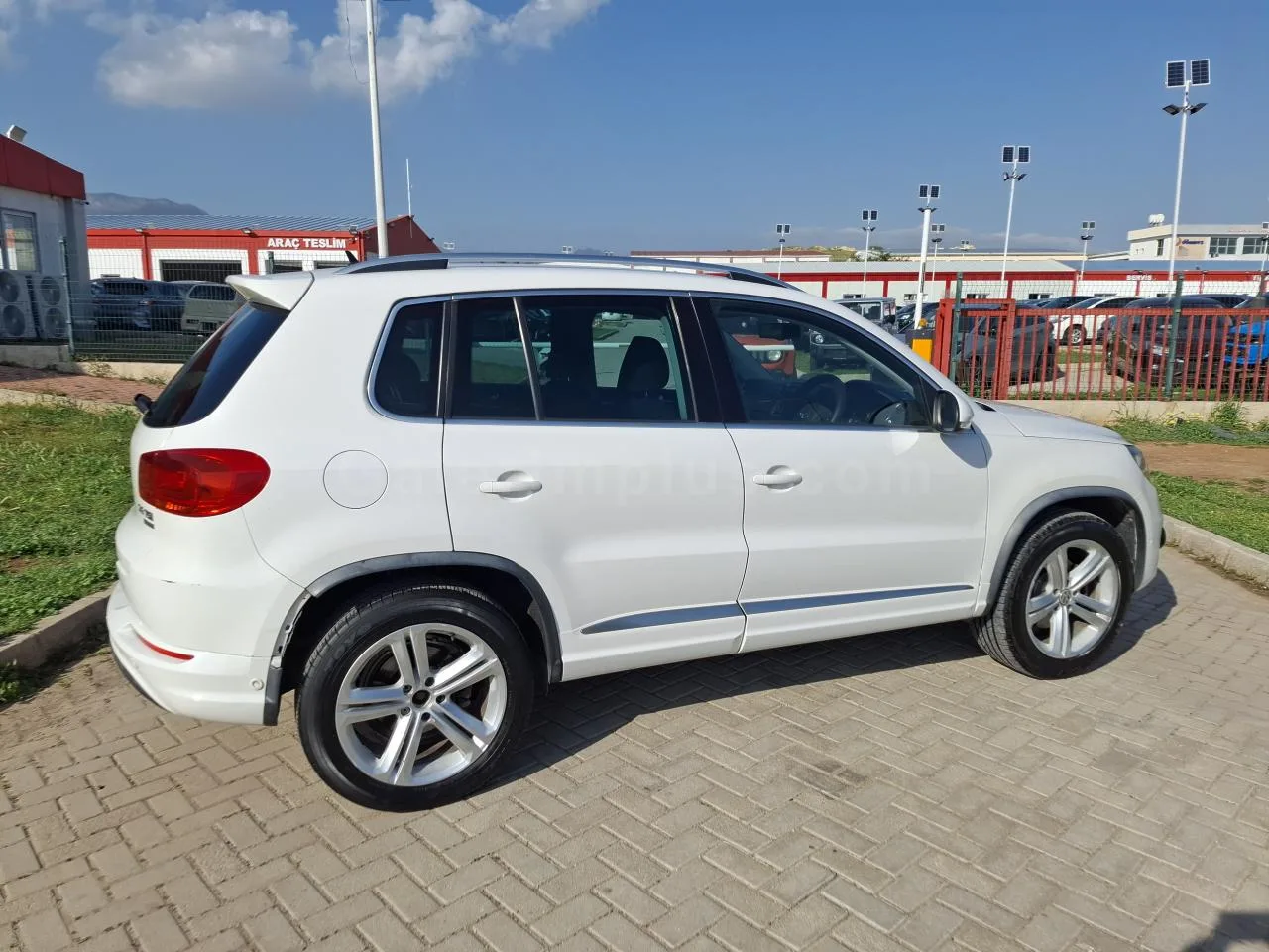 2012 Model Otomatik Volkswagen Tiguan 2.0 TSI Lefkoşa Satılık İkinci El | GalerimPlus - Thumbnail 8