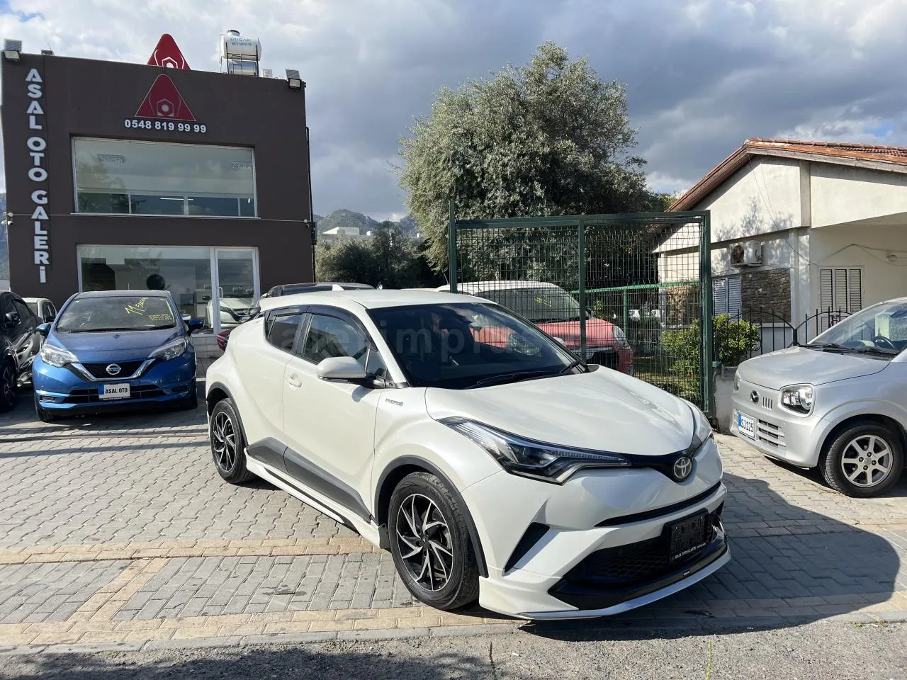 2020 Model Otomatik Toyota C-HR 1.8 Hybrid Girne Satılık İkinci El | GalerimPlus - Thumbnail 2
