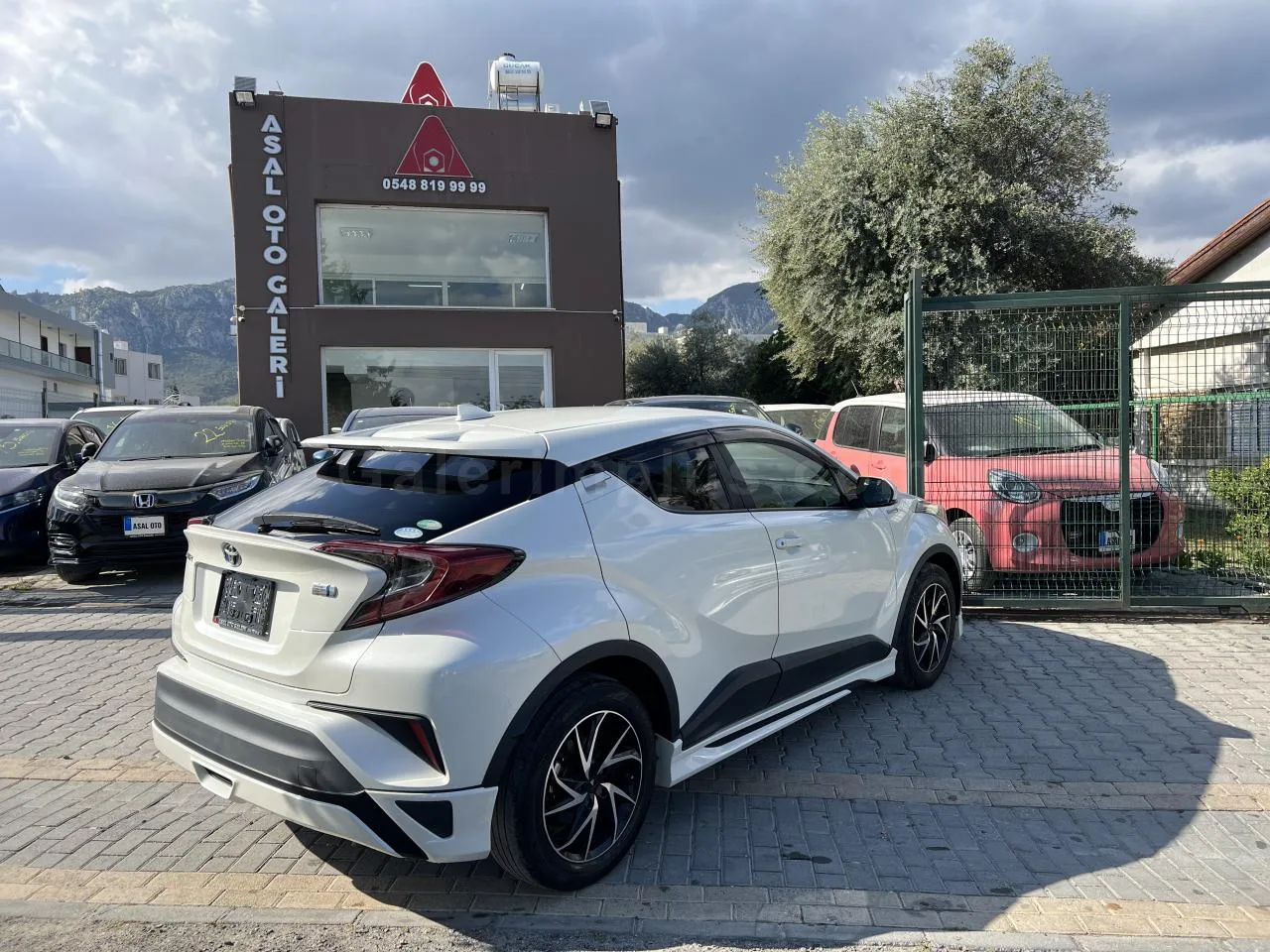 2020 Model Otomatik Toyota C-HR 1.8 Hybrid Girne Satılık İkinci El | GalerimPlus - Thumbnail 5